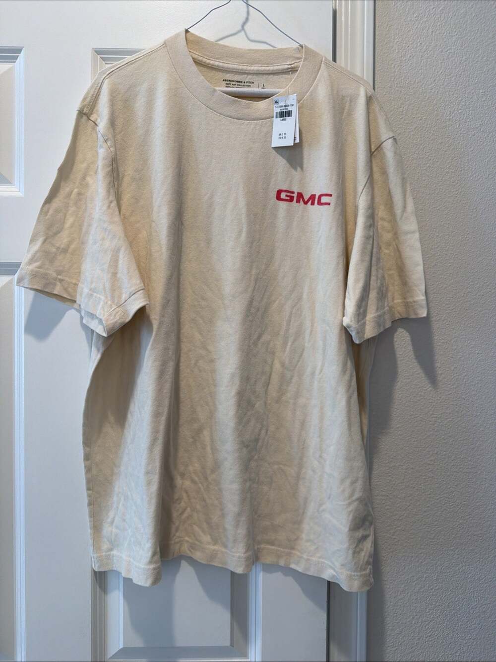 NWT Abercrombie & Fitch GMC Astro Supertruck Cream Graphic Tee Shirt Mens L SOFT